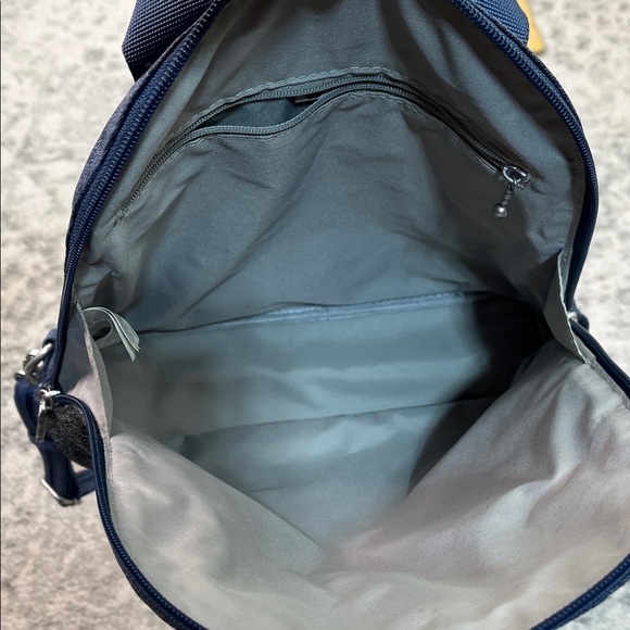 BAGGALLINI ANTI THEFT DENIM AND KNIT TRAVEL CONVERTIBLE BACKPACK SLING BAG RFID - Picture 9 of 14